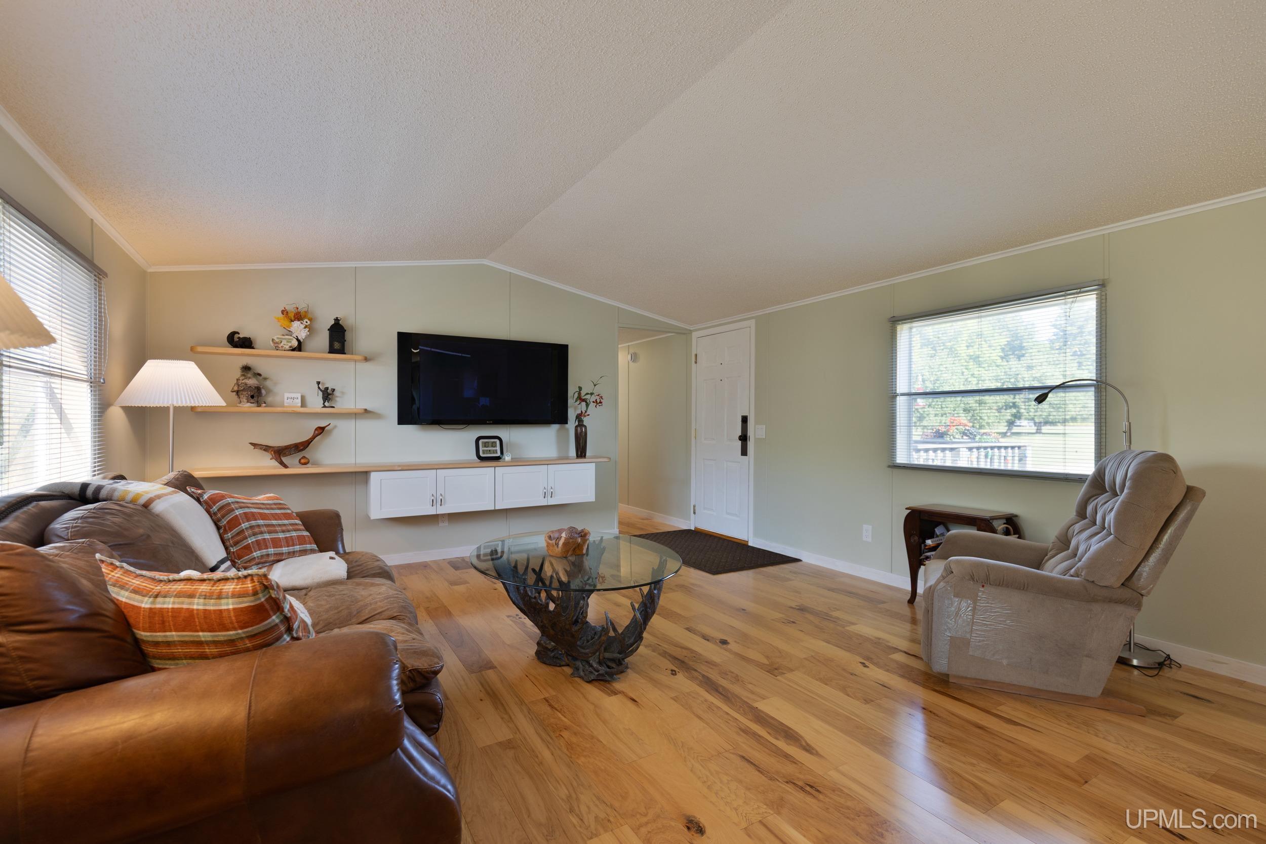 232 Mcmaster Road Skandia, MI 49885 - Photo 3 of 79 Gallery Image 3