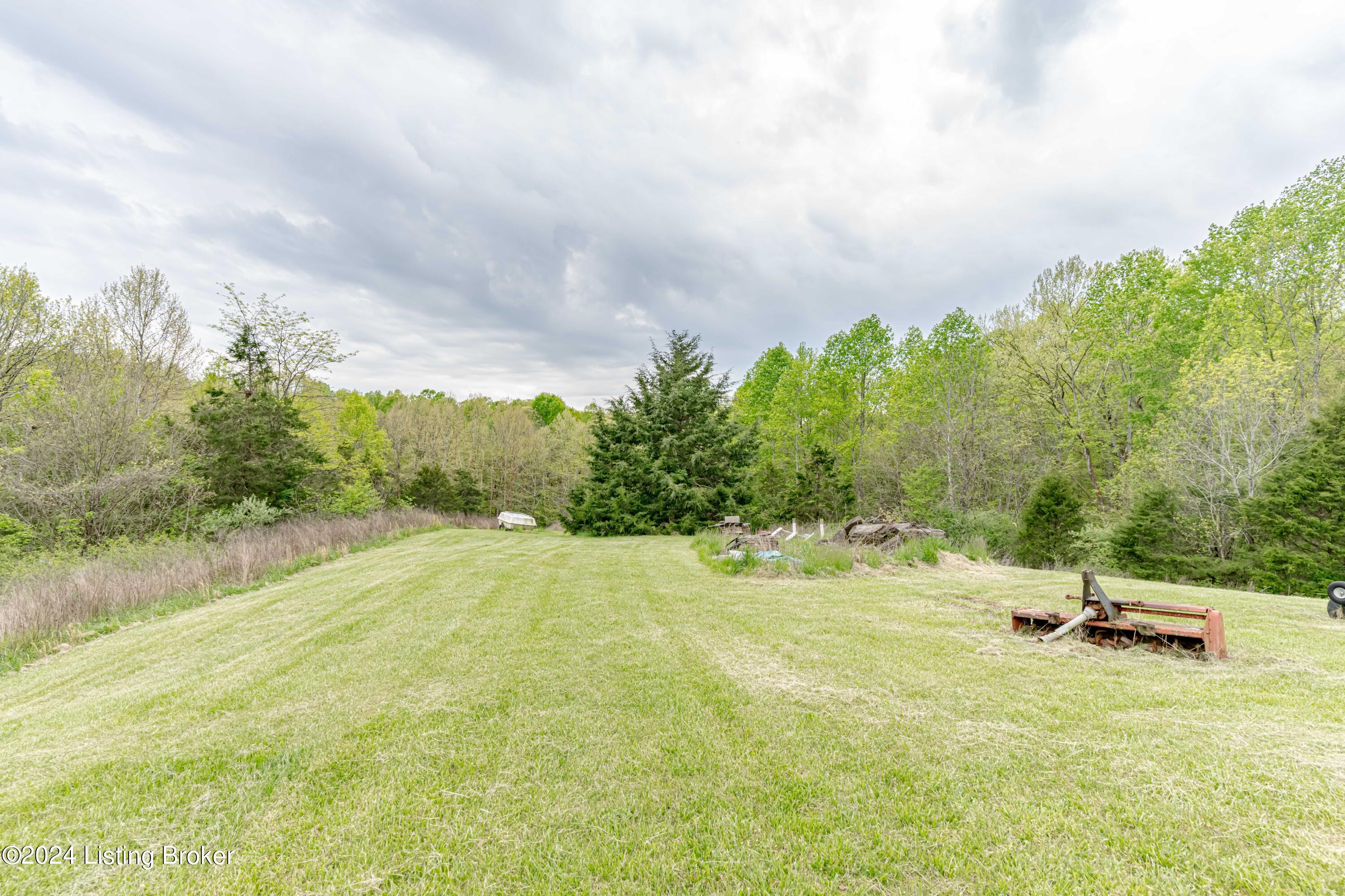 9881 Waddy Road Waddy, KY 40076 - Photo 47 of 80 DSC05359