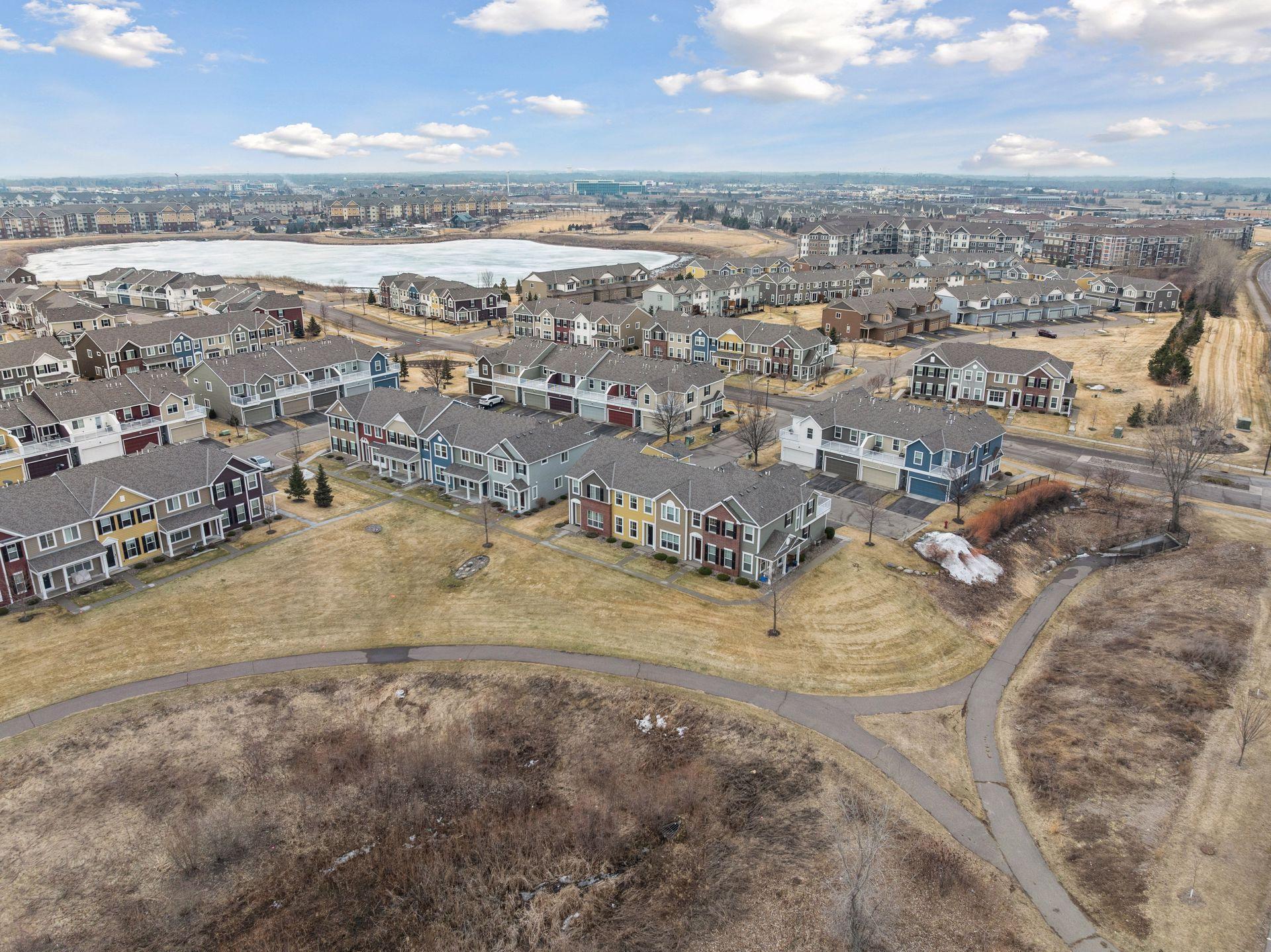 8414 Hemlock Lane North Maple Grove, MN 55369 - Photo 3 of 39
