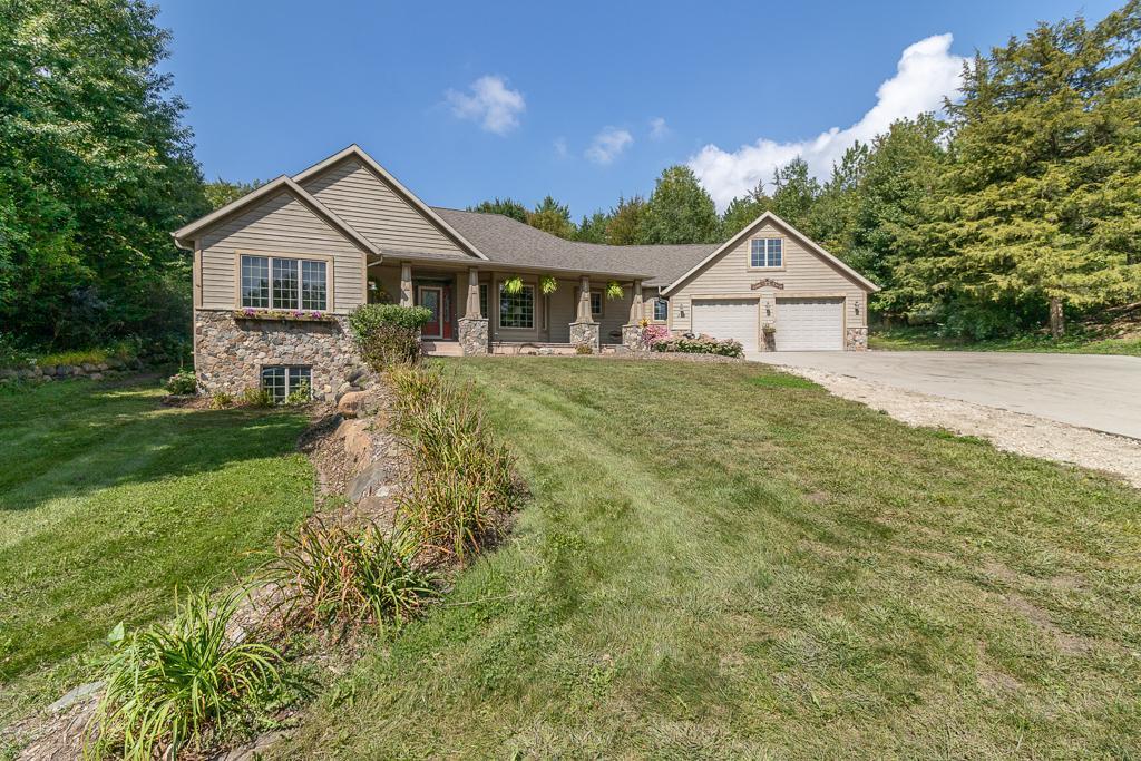 124 Jay Street Le Sueur, MN 56058 - Photo 1 of 57