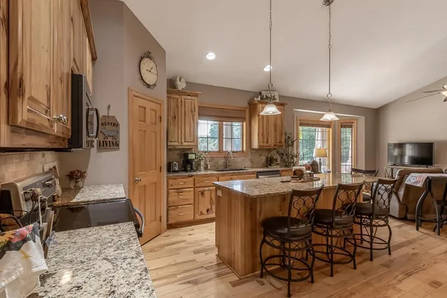 $585,000 | 124 Jay Street, Le Sueur, MN 56058