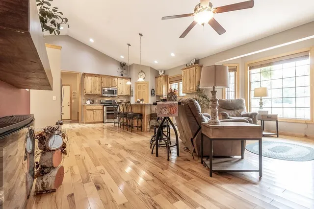 $585,000 | 124 Jay Street, Le Sueur, MN 56058