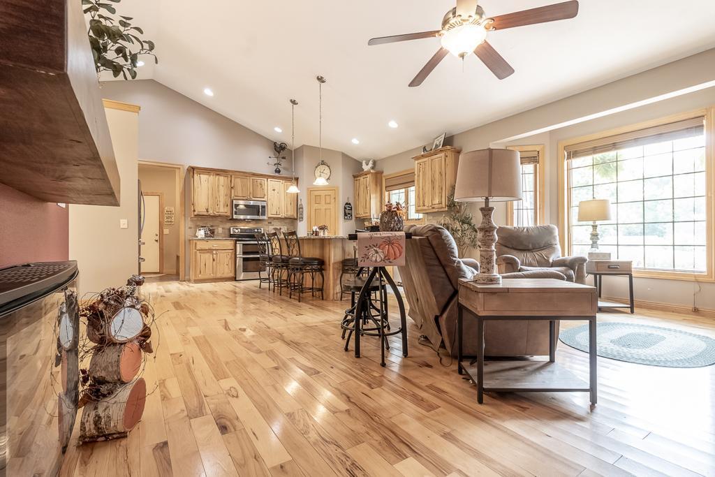 124 Jay Street Le Sueur, MN 56058 - Photo 15 of 57