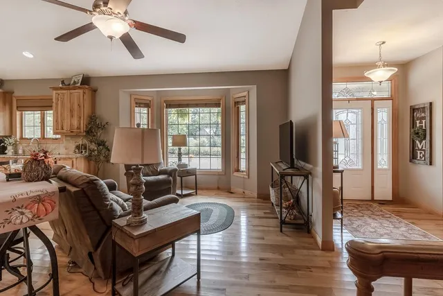 $585,000 | 124 Jay Street, Le Sueur, MN 56058