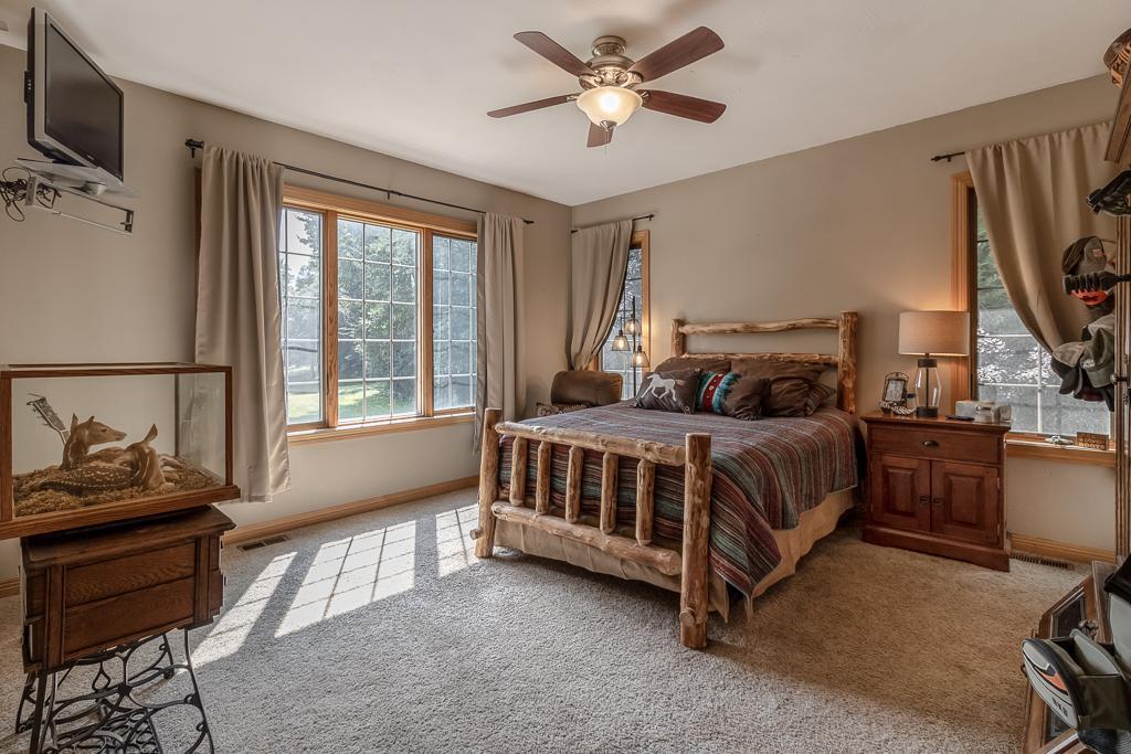 124 Jay Street Le Sueur, MN 56058 - Photo 27 of 57