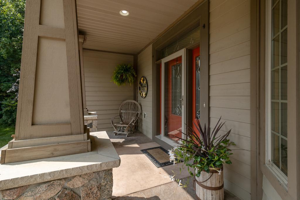 124 Jay Street Le Sueur, MN 56058 - Photo 4 of 57