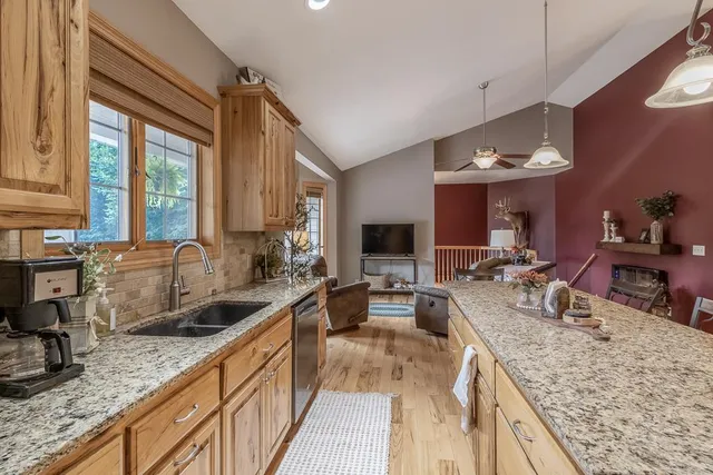 $585,000 | 124 Jay Street, Le Sueur, MN 56058