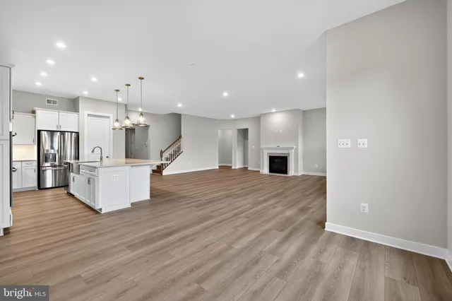 $874,990 | 33802 Joel Lane, Lewes, DE 19958