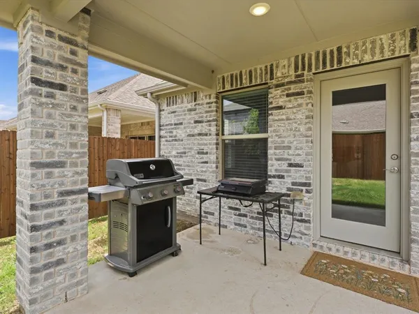 $2,500 | 410 Dempsey Drive, McKinney, TX 75071