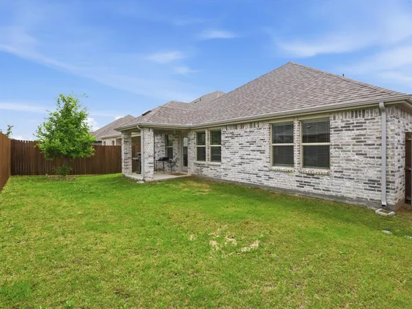 $2,500 | 410 Dempsey Drive, McKinney, TX 75071