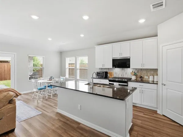 $2,500 | 410 Dempsey Drive, McKinney, TX 75071