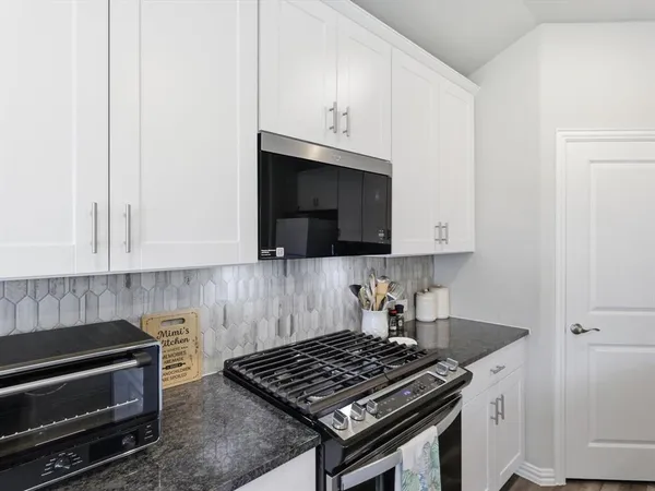 $2,500 | 410 Dempsey Drive, McKinney, TX 75071