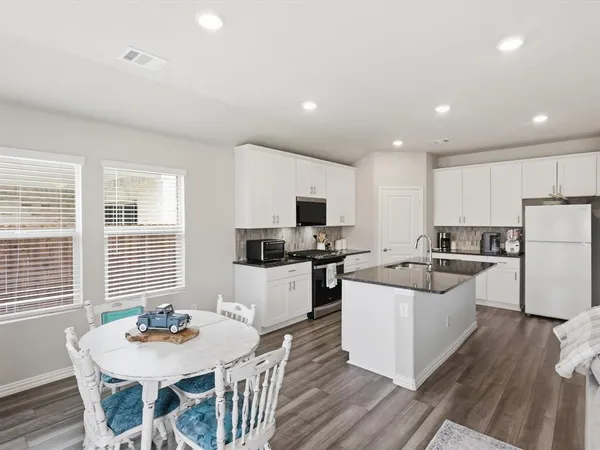 $2,500 | 410 Dempsey Drive, McKinney, TX 75071