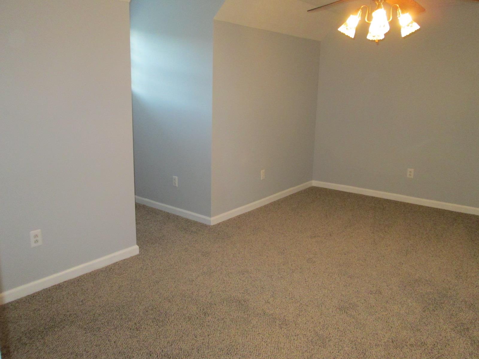 708 3rd Avenue West Springfield, TN 37172 - Photo 18 of 30 a view of an empty room