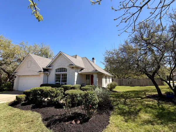 8811 Tiombe Bend, Austin, TX 78749
