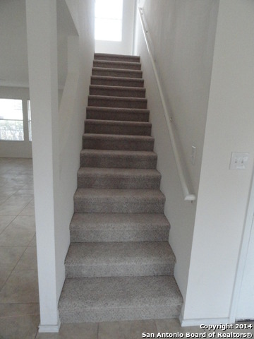 8026 Rio NIEBLA San Antonio, TX 78249 - Photo 6 of 15 a view of entryway