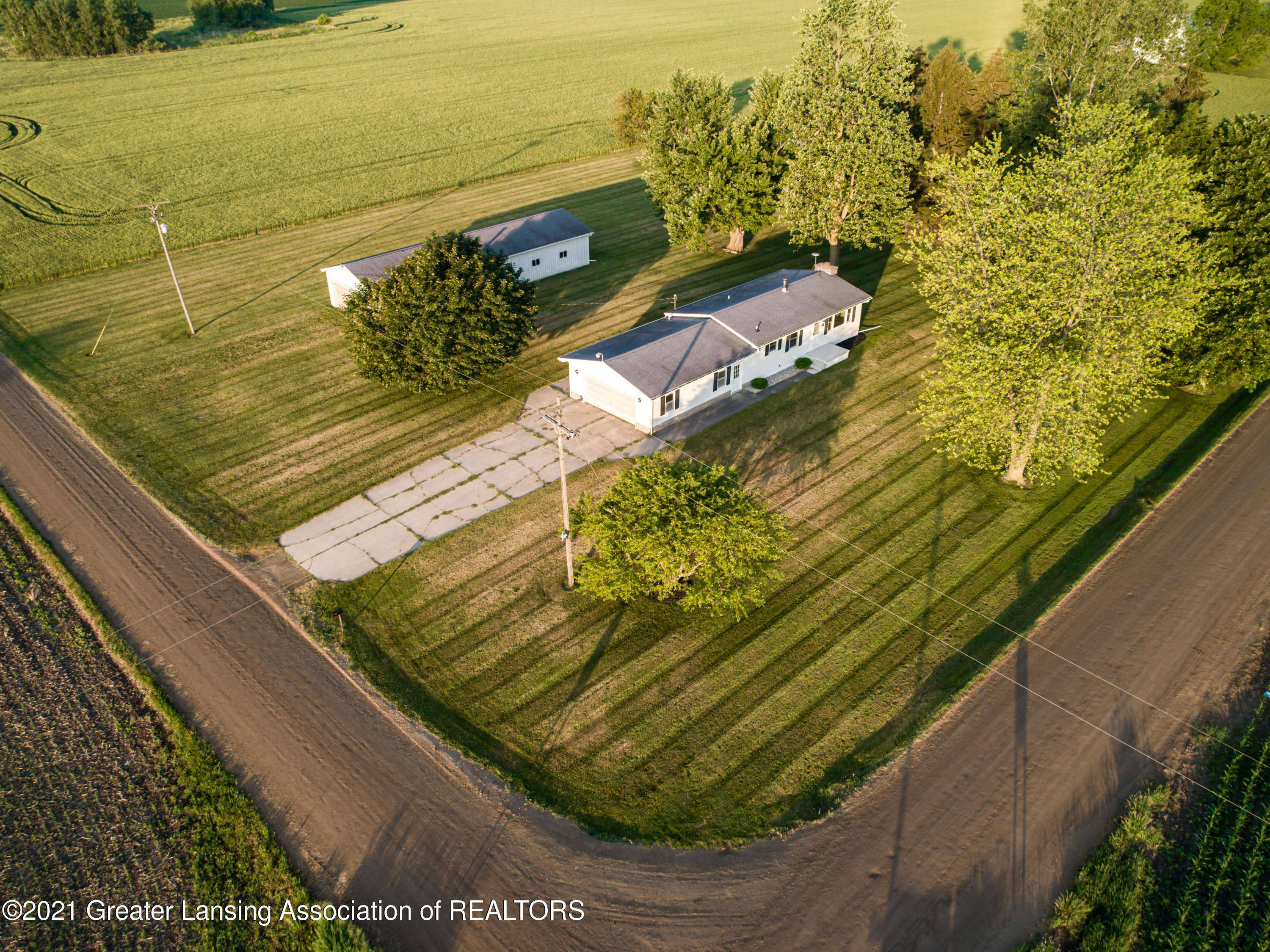 7025 West Hayes Road Middleton, MI 48856 - Photo 3 of 42 3