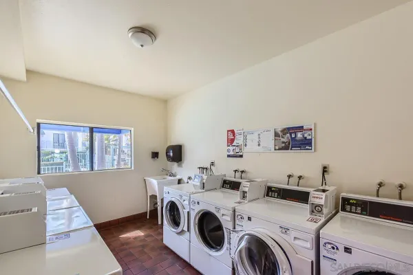 $499,000 | 8308 Regents Road, Unit 1H, San Diego, CA 92122
