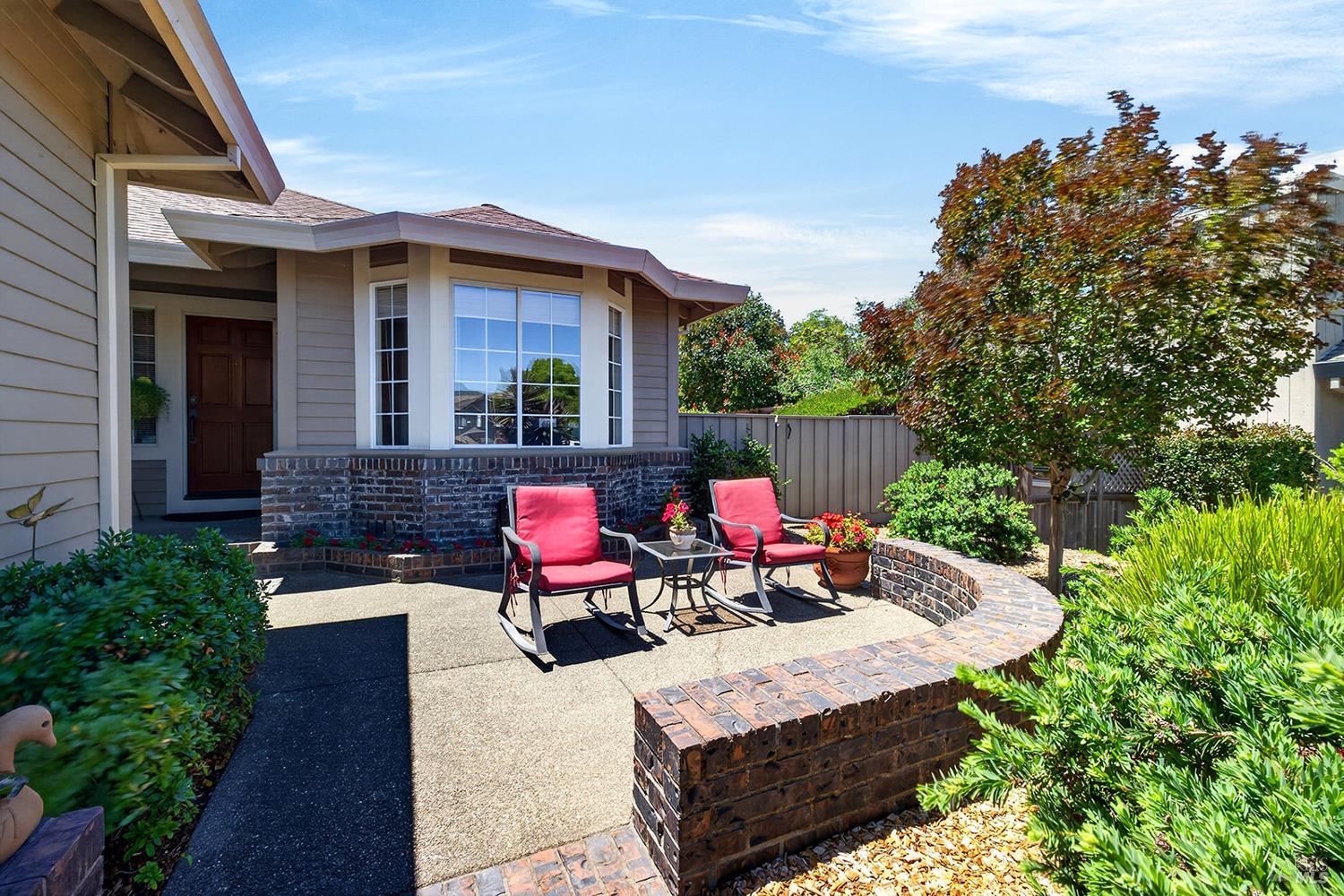 317 Miramonte Place Santa Rosa, CA 95409 - Photo 3 of 48