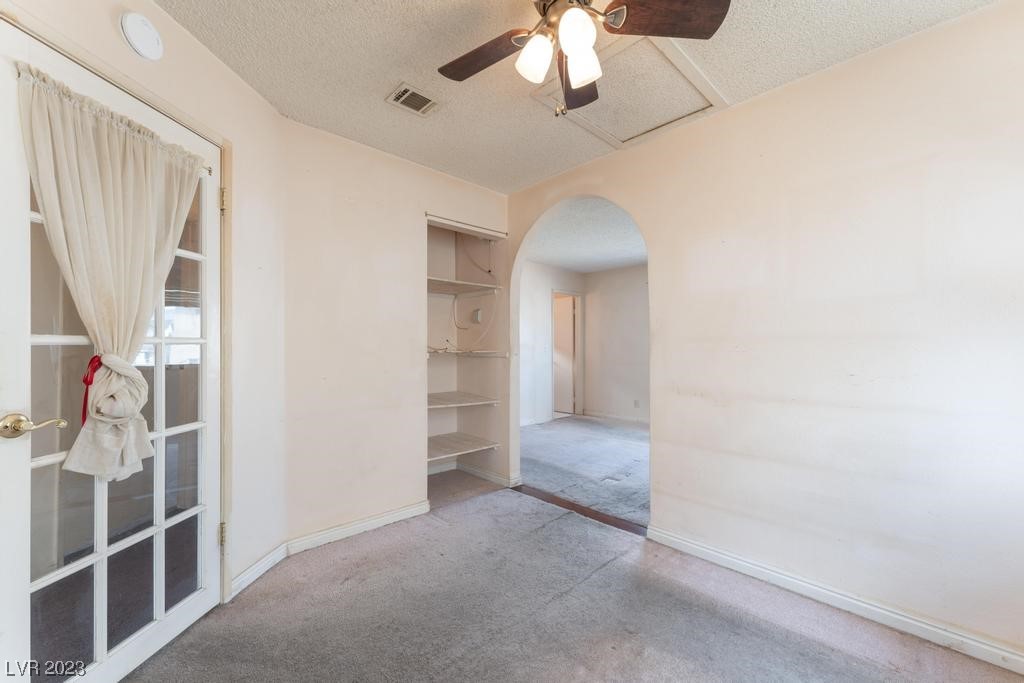 913 Wilson Cliffs Road Las Vegas, NV 89128 - Photo 23 of 33