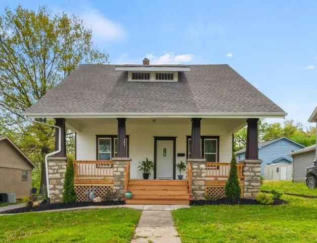 $264,000 | 507 North Pearl Street, Paola, KS 66071