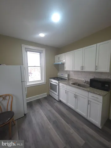 $1,300 | 320 Darby Road, Havertown, PA 19083