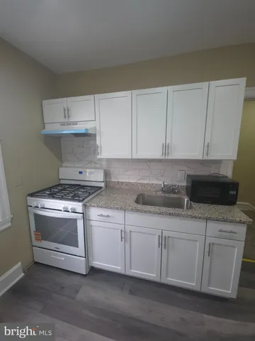 $1,300 | 320 Darby Road, Havertown, PA 19083