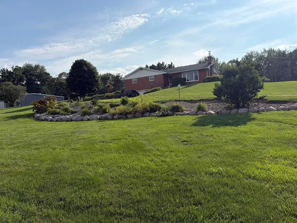 $559,000 | 2033 McQueen Road, New Berlin, IL 62670