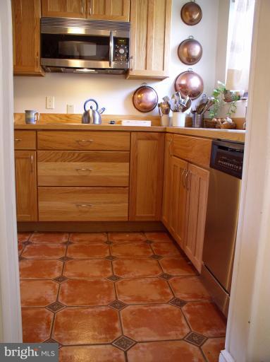 9 Ridge Road, Unit A Greenbelt, MD 20770 - Photo 5 of 30 Mexican tile floors