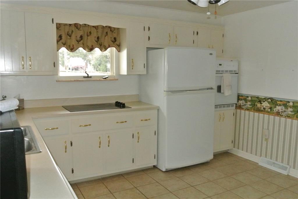 225 Pine Run Church Road Apollo, PA 15613 - Photo 6 of 24 Gallery Image 6