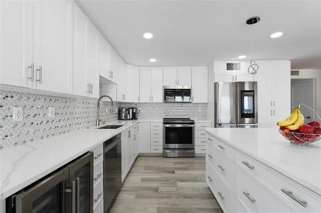 $1,700,000 | 1390 Gulf Boulevard, Unit 4, Clearwater Beach, FL 33767