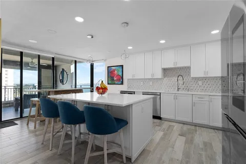 $1,700,000 | 1390 Gulf Boulevard, Unit PH4, Clearwater Beach, FL 33767