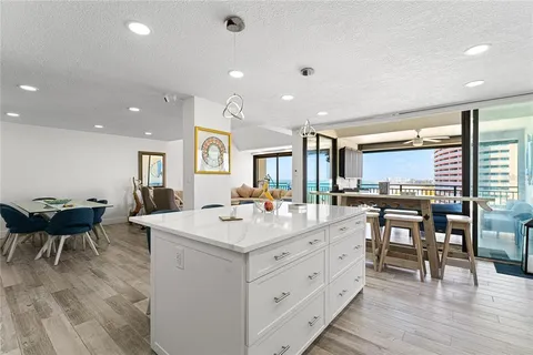 $1,700,000 | 1390 Gulf Boulevard, Unit PH4, Clearwater Beach, FL 33767