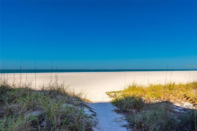 $1,700,000 | 1390 Gulf Boulevard, Unit 4, Clearwater Beach, FL 33767