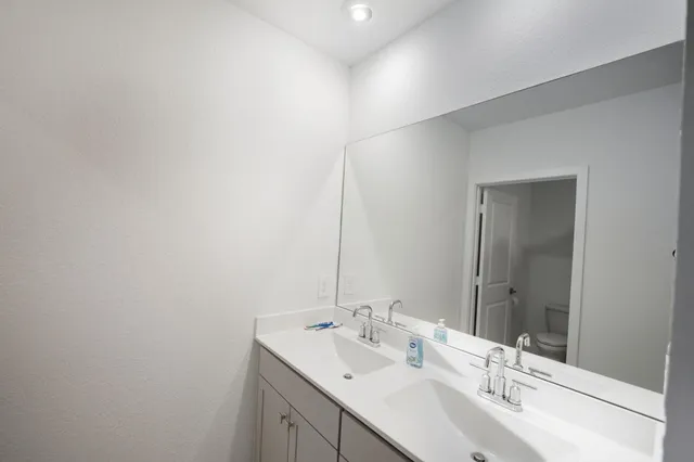 $659,999 | 6016 Southeast Violet Lane, Stuart, FL 34997