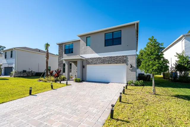 $659,999 | 6016 Southeast Violet Lane, Stuart, FL 34997