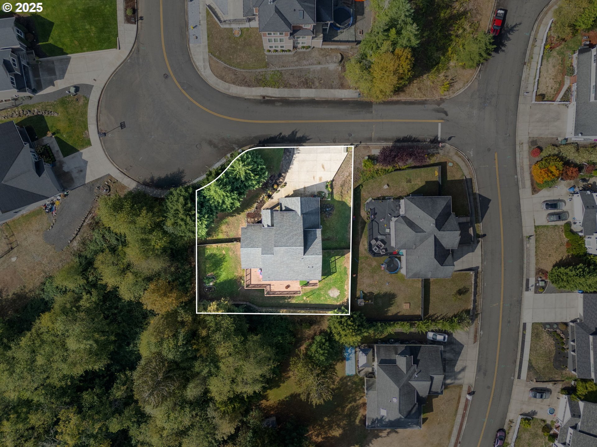 117 Altavista Road Longview, WA 98632 - Photo 39 of 40 an aerial view of a house with a yard