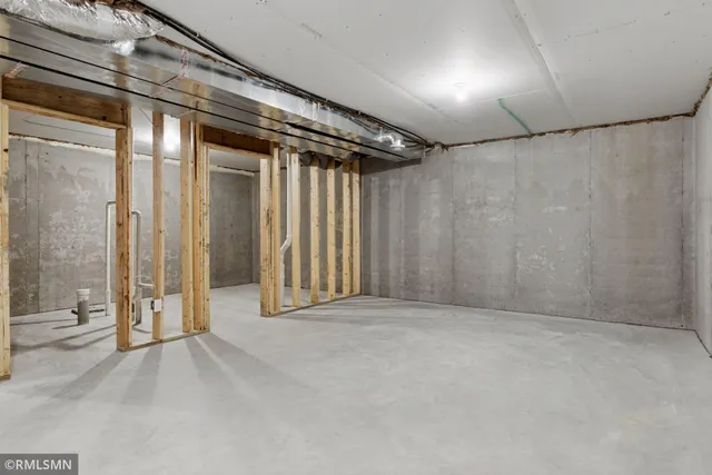 $635,000 | 10157 Blackmoor Road, Woodbury, MN 55129