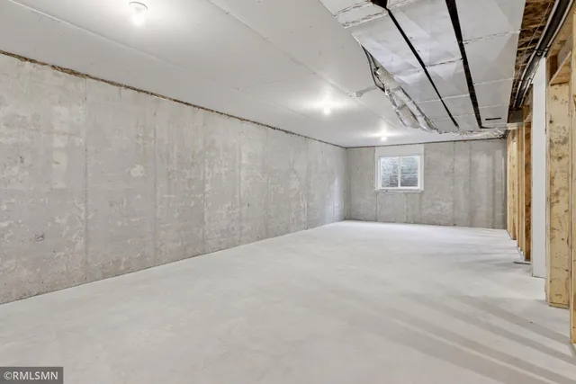 $635,000 | 10157 Blackmoor Road, Woodbury, MN 55129