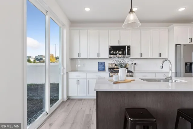 $635,000 | 10157 Blackmoor Road, Woodbury, MN 55129