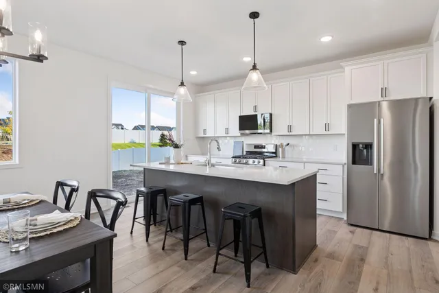 $635,000 | 10157 Blackmoor Road, Woodbury, MN 55129