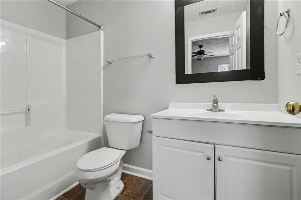 2329 Glebe Court Hampton, GA 30228 - Photo 12 of 20