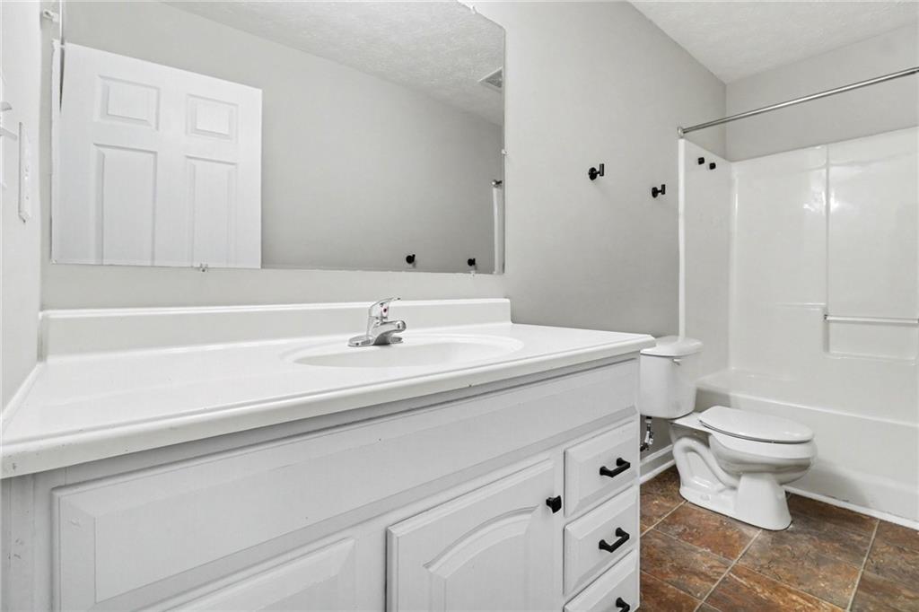 2329 Glebe Court Hampton, GA 30228 - Photo 16 of 20