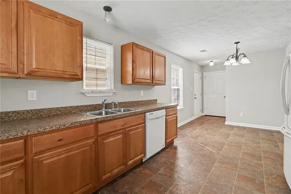 $235,000 | 2329 Glebe Court, Hampton, GA 30228