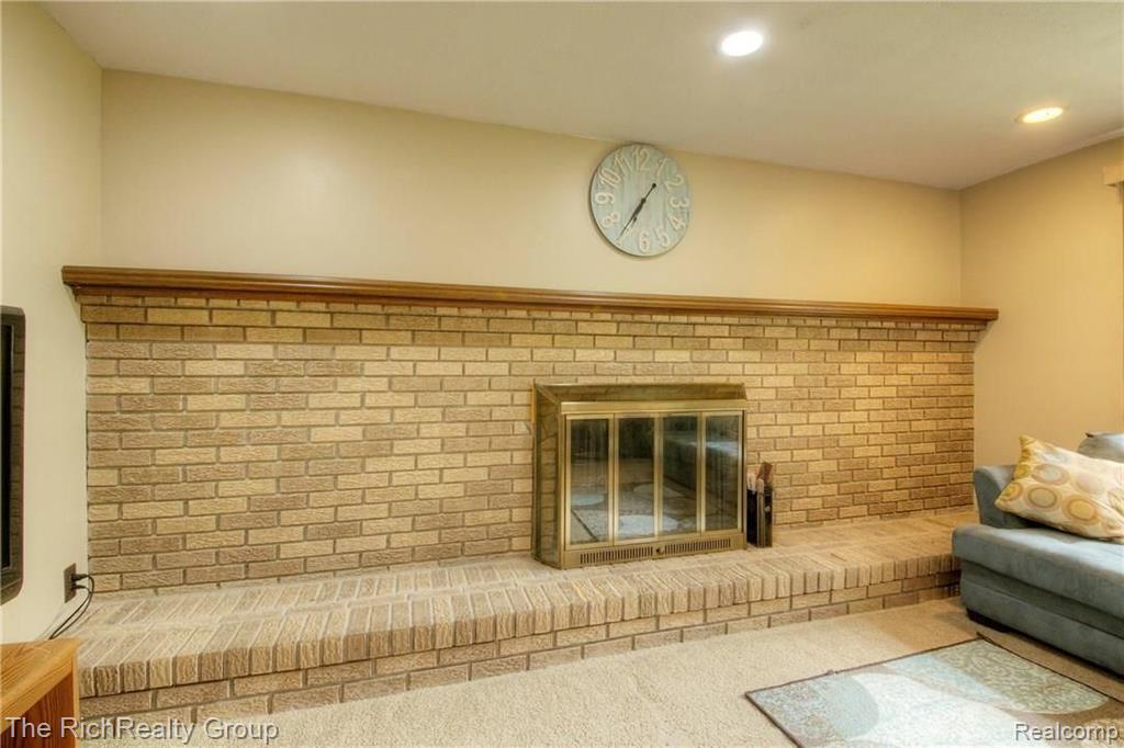 46513 Maidstone Road Canton, MI 48187 - Photo 35 of 56
