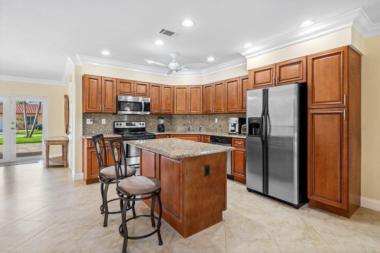 899 Granada Drive Boca Raton, FL 33432 - Photo 14 of 44 014-899GranadaDrive-BocaRaton-FL-33432-S