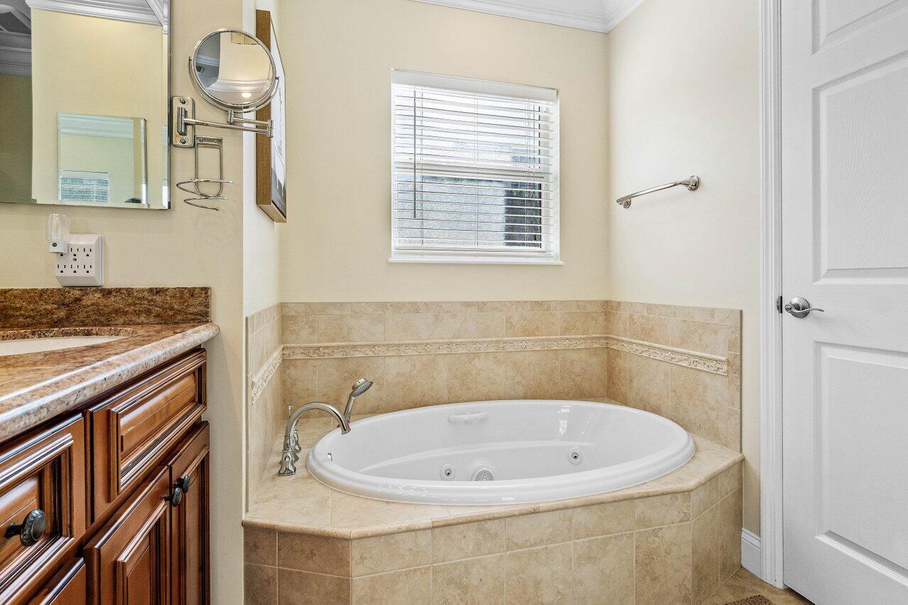 899 Granada Drive Boca Raton, FL 33432 - Photo 27 of 44 027-899GranadaDrive-BocaRaton-FL-33432-S