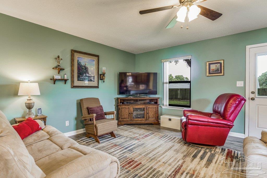 776 Ridge Road Pensacola, FL 32514 - Photo 7 of 37