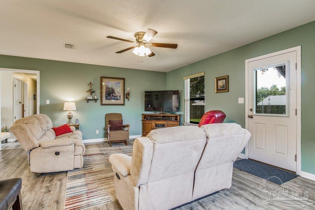 776 Ridge Road Pensacola, FL 32514 - Photo 9 of 37