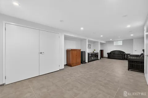 $800,000 | 24 Deerwood Avenue, Edison, NJ 08817